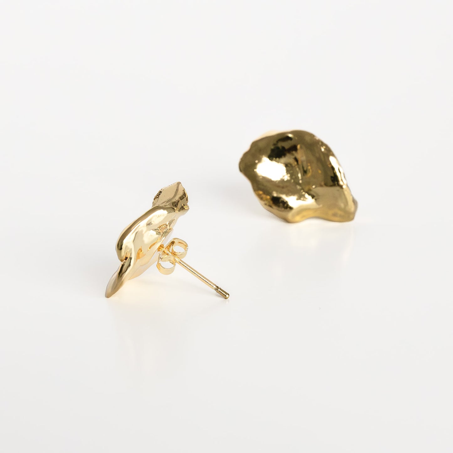 Gold earings