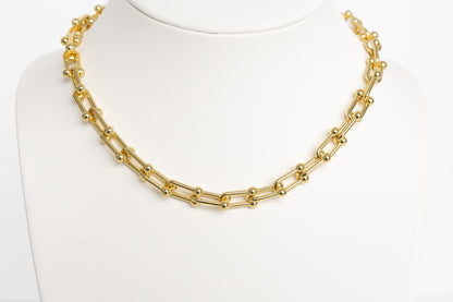 Gold horseshoe necklace chain
